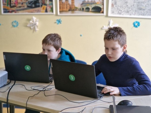 ТОП-20 причин освоить программирование на Python для начинающих и детей